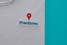 Cargar imagen en el visor de la galería, Camiseta Friendzone